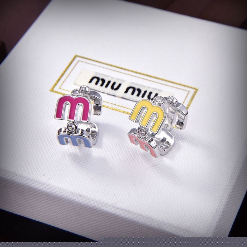 M*um*u